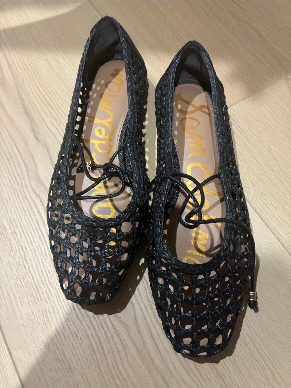 Brown Woven Lace-Up Women’s Flats size 7